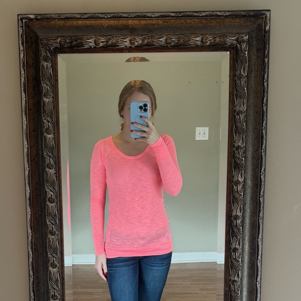 SO So Perfect Tunic Top Size XS